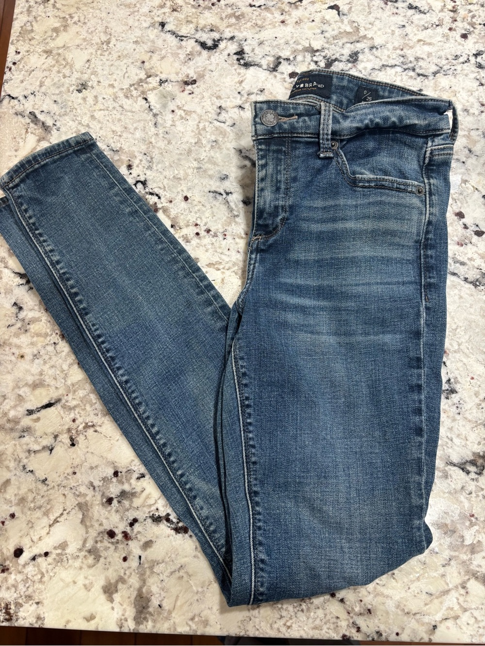Lucky Brand Women's Faded Blue Skinny Jeans